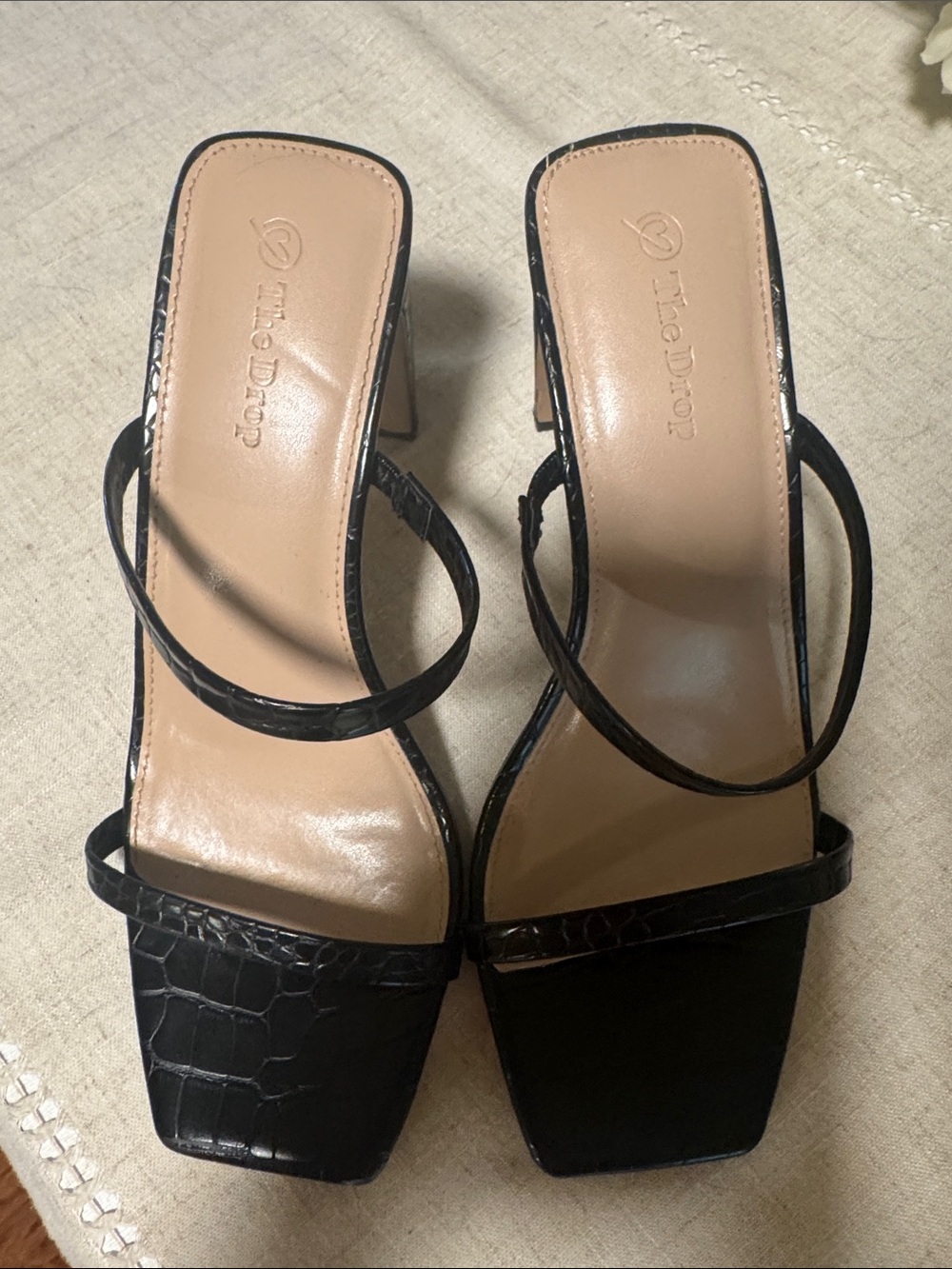 The Drop Women's Black Croc-Embossed Square-Toe Strappy Mules